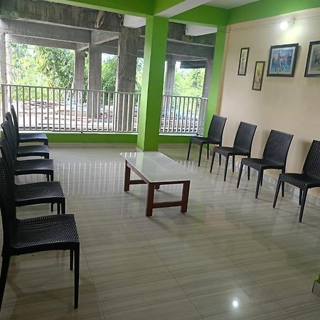 Hotel Kaziranga Holidays Buitenkant foto