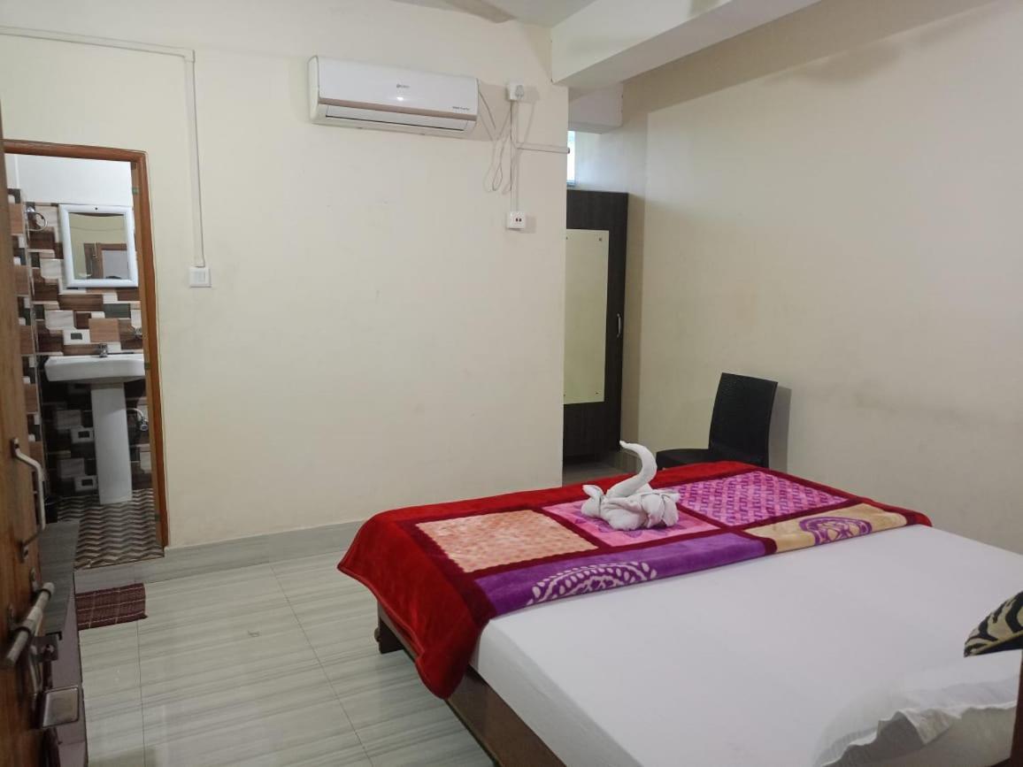 Hotel Kaziranga Holidays Buitenkant foto