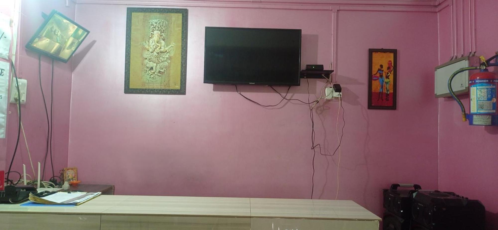 Hotel Kaziranga Holidays Buitenkant foto