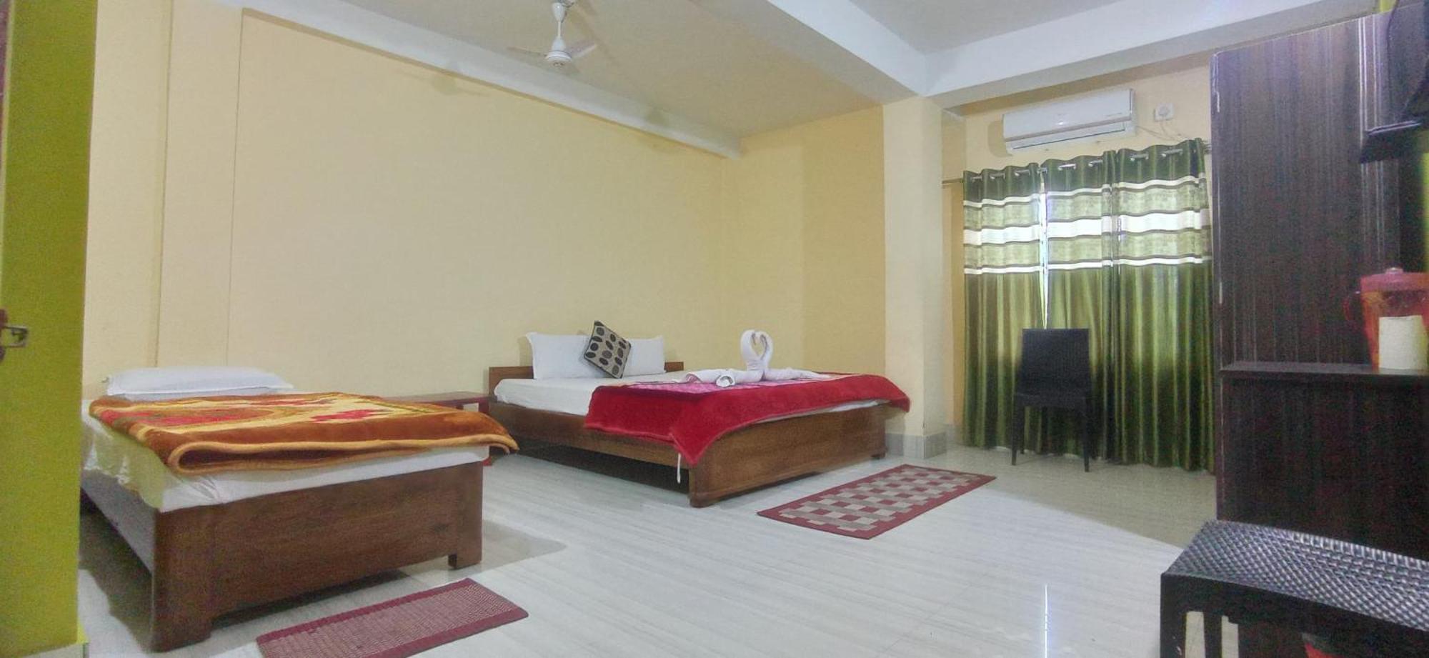 Hotel Kaziranga Holidays Buitenkant foto